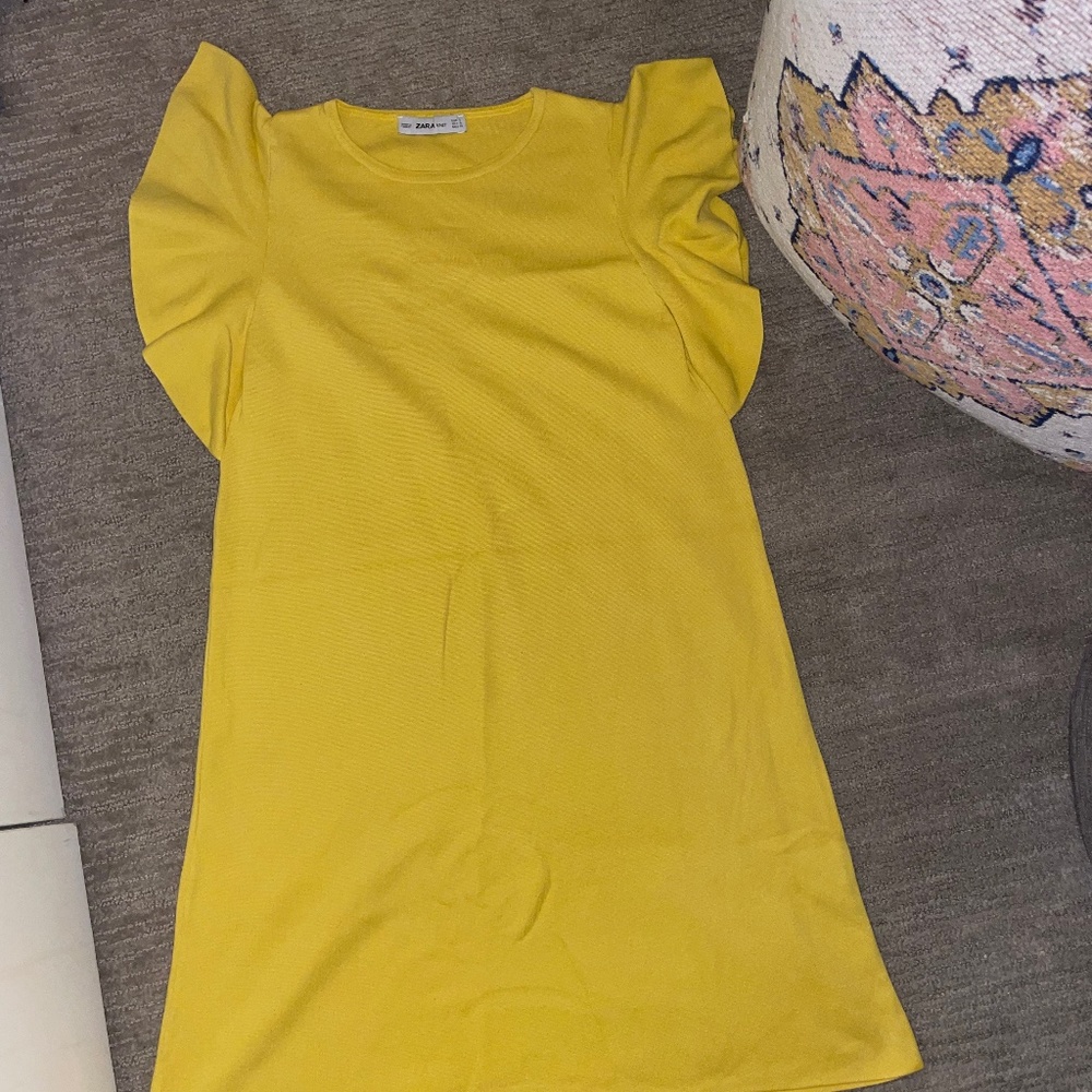 ZARA RUFFLE KNIT DRESS